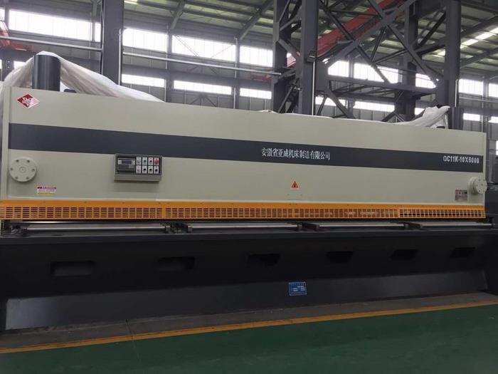 China Yawei HGS 6M Large sheet metal guillotine 10mm shears manufactures